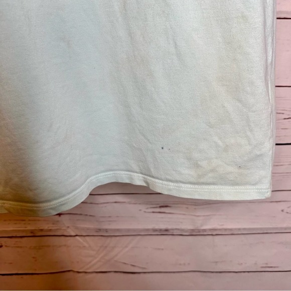 Vineyard Vines | Whale Logo Front Pocket Tee with Logo on Back - Picture 4 of 7